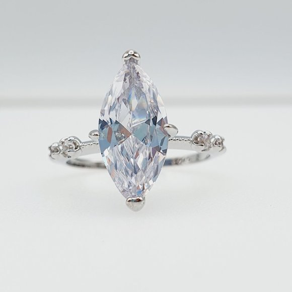 💝 Exclusive 3A Marquise Cut Cubic Zirconia Ring for Women, FB16FA1061 - Picture 2 of 5